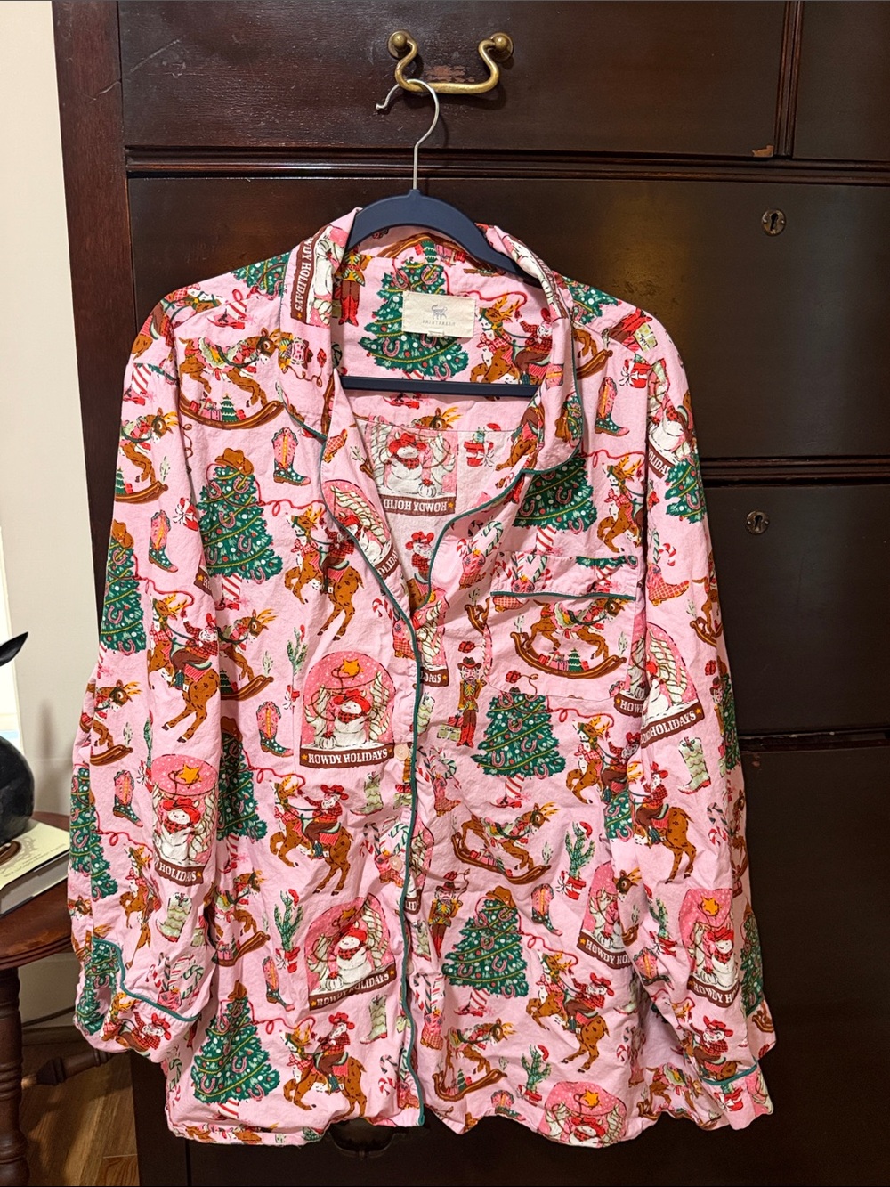 Women's Pink Holiday-Print Button-Up Pajama Top and bottoms